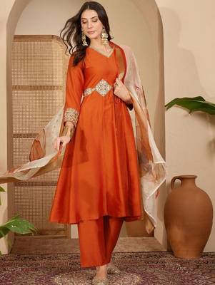 women ethnic motifs embroidered regular patchwork kurta with palazzos & with dupatta 1