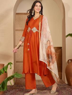 women ethnic motifs embroidered regular patchwork kurta with palazzos & with dupatta 5