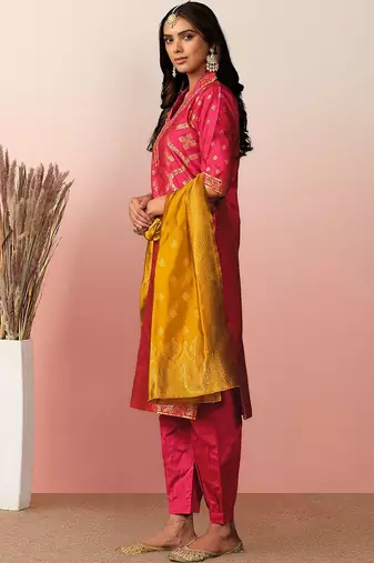 women regular thread work kurta with trousers & with dupatta