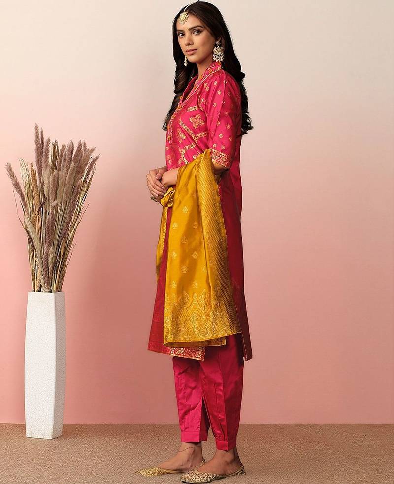 women regular thread work kurta with trousers & with dupatta