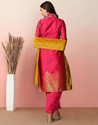 women regular thread work kurta with trousers & with dupatta 4