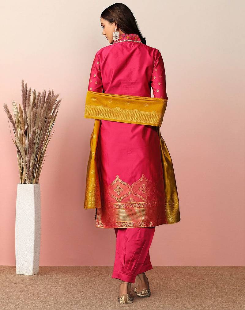 women regular thread work kurta with trousers & with dupatta