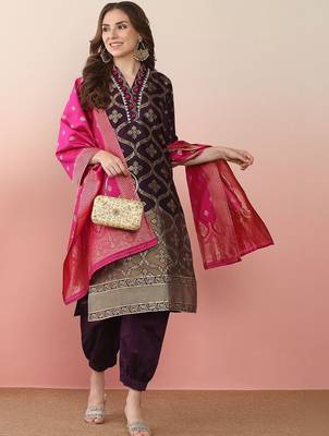 women ethnic motifs regular thread work kurta with patiala & with dupatta 1
