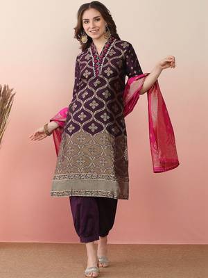 women ethnic motifs regular thread work kurta with patiala & with dupatta 2