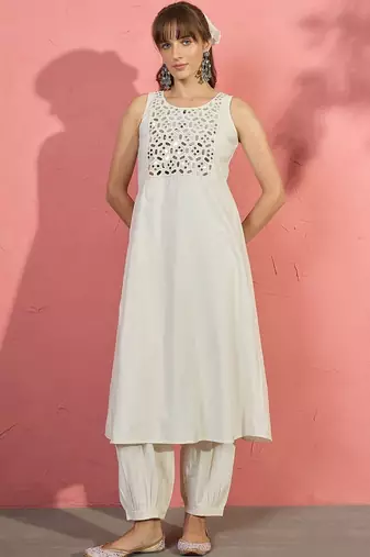 women regular mirror work kurta with patiala