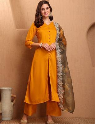 women floral regular thread work kurta with palazzos & with dupatta 1
