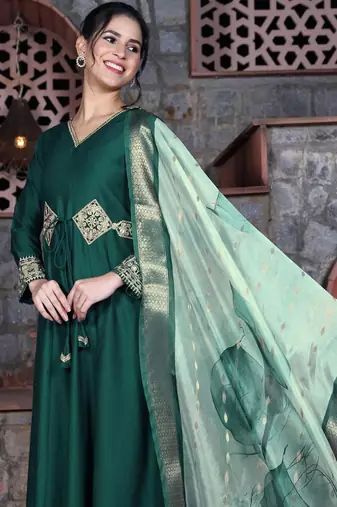 women ethnic motifs embroidered regular patchwork kurta with palazzos & with dupatta