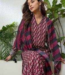 women ethnic motifs printed thread work kurta with trousers & with dupatta