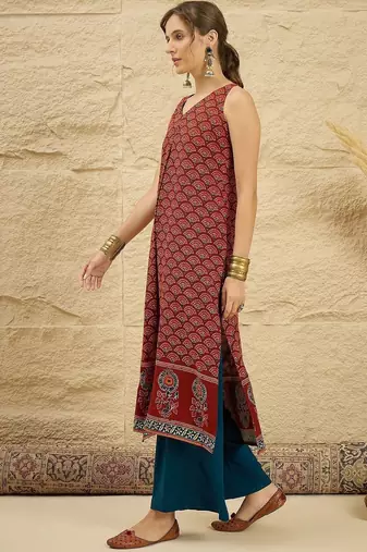women ethnic motifs printed regular kurta with palazzos