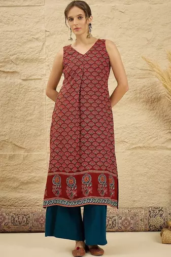 women ethnic motifs printed regular kurta with palazzos