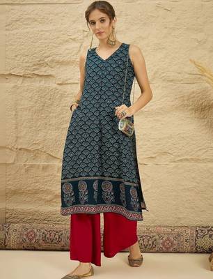 women ethnic motifs printed regular kurta with palazzos 2
