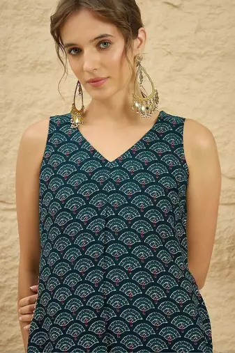 women ethnic motifs printed regular kurta with palazzos