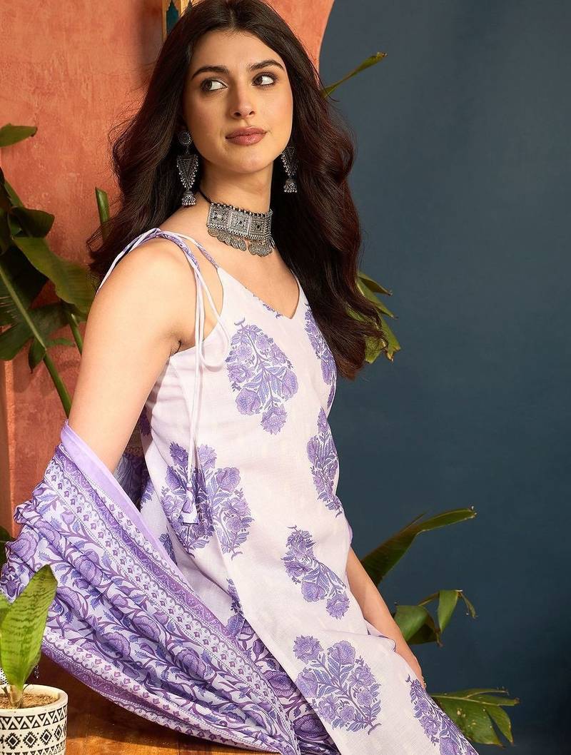 women floral printed regular linen kurta with palazzos & with dupatta