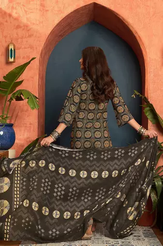 women ethnic motifs printed regular zardozi  cotton kurta with palazzos & with dupatta