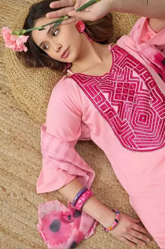 women ethnic motifs embroidered regular thread work kurta with palazzos & with dupatta
