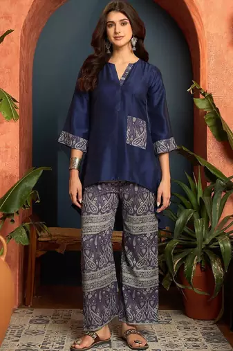 women paisley regular kurta with palazzos