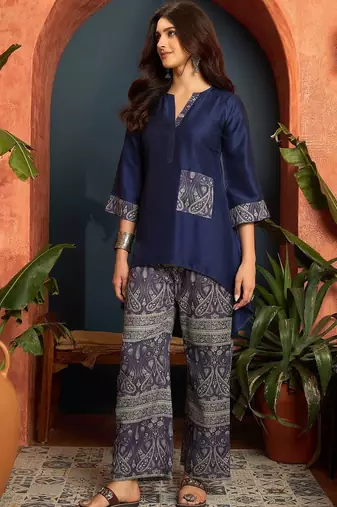 women paisley regular kurta with palazzos