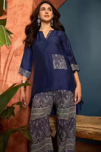 women paisley regular kurta with palazzos