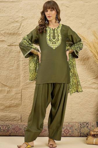women ethnic motifs embroidered regular thread work kurta with patiala & with dupatta