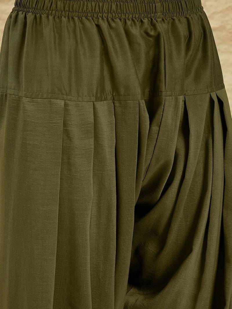 women ethnic motifs embroidered regular thread work kurta with patiala & with dupatta