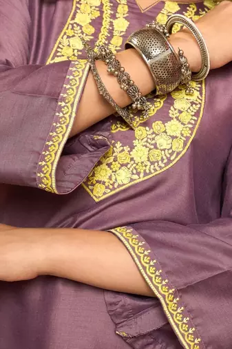 women ethnic motifs embroidered regular thread work kurta with patiala & with dupatta