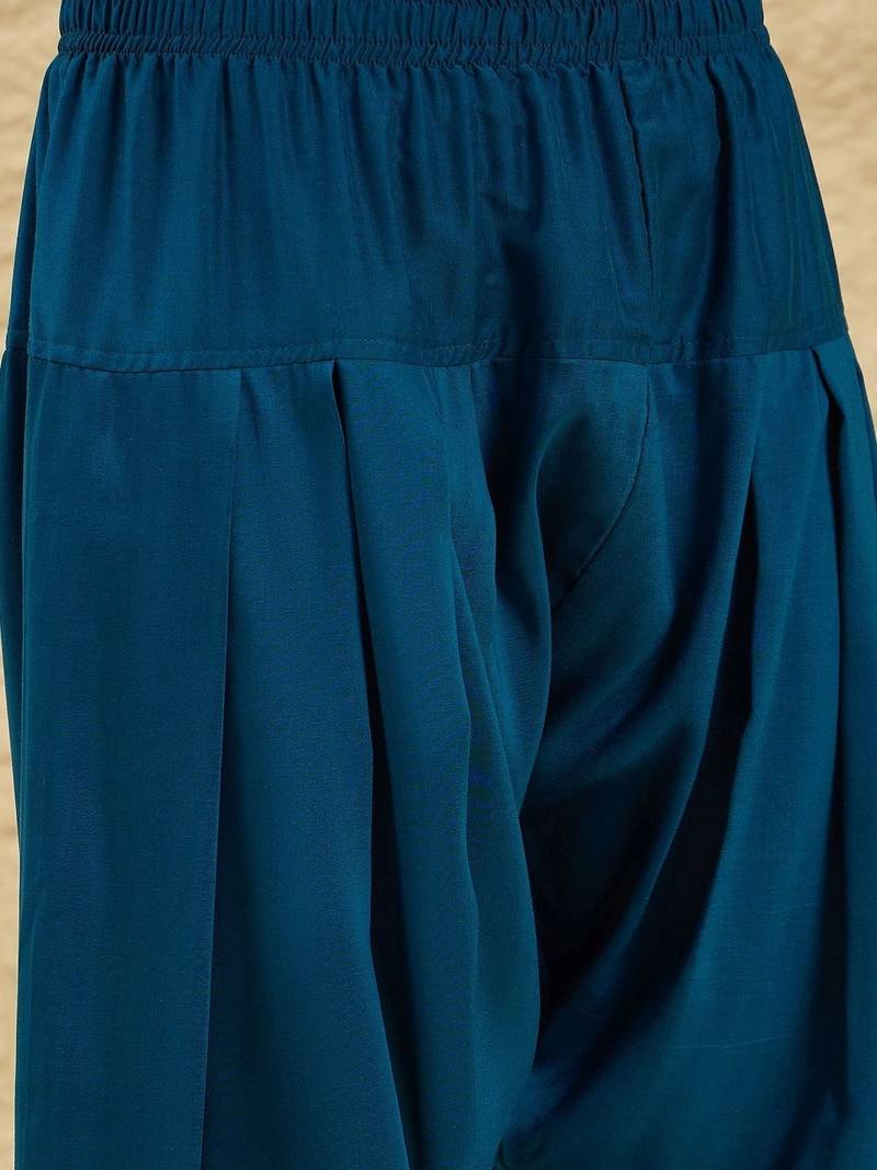 women ethnic motifs embroidered regular thread work kurta with patiala & with dupatta