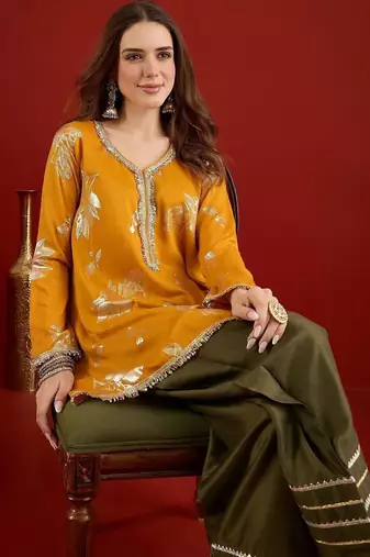 women floral printed regular gotta patti kurta with patiala