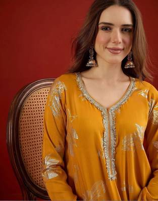 women floral printed regular gotta patti kurta with patiala 5