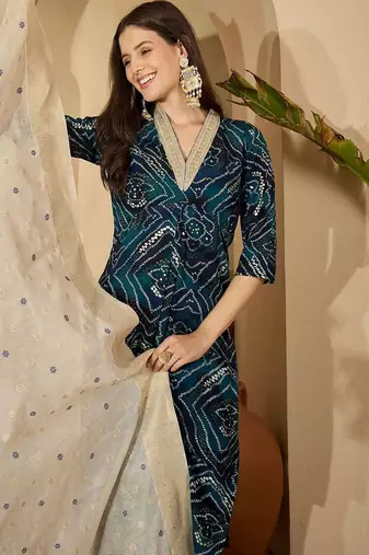 women bandhani dyed regular thread work kurta with trousers & with dupatta