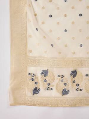 women bandhani dyed regular thread work kurta with trousers & with dupatta 4