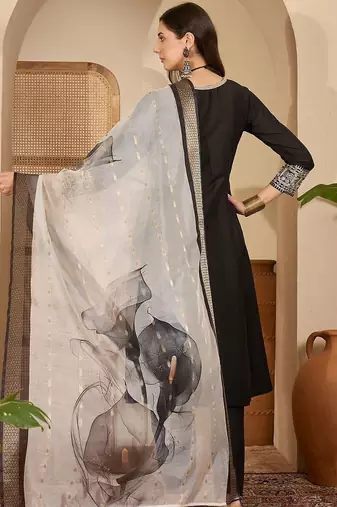 women ethnic motifs embroidered regular patchwork kurta with palazzos & with dupatta