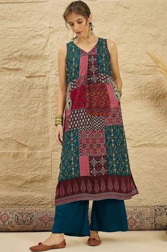 women ethnic motifs printed regular kurta with palazzos