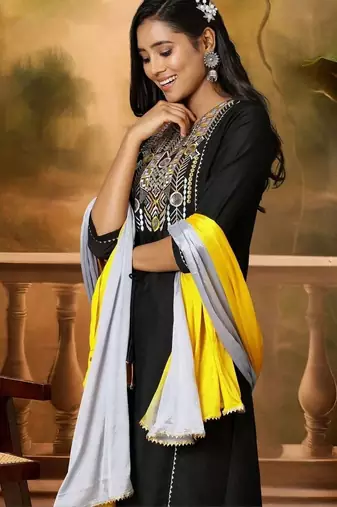 women ethnic motifs embroidered regular thread work kurta with palazzos & with dupatta