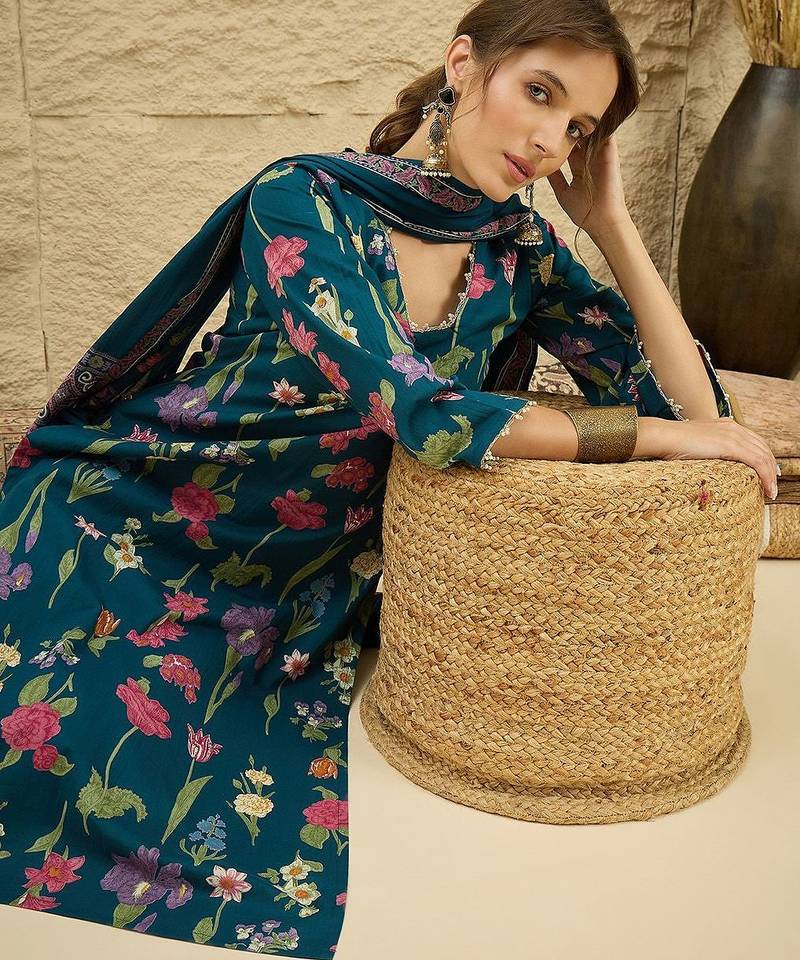 women floral printed regular  cotton kurta with palazzos & dupatta