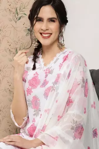 women floral printed regular kurta with trousers & with dupatta