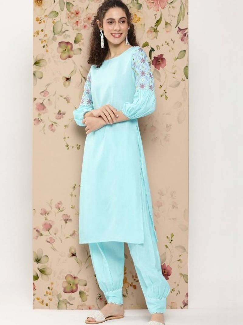 women floral regular thread work kurta with patiala & with dupatta