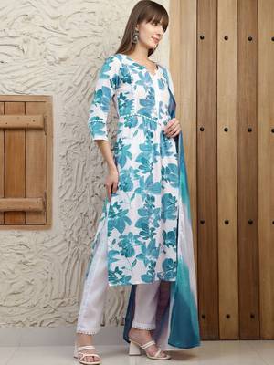 women floral printed regular  cotton kurta with trousers & with dupatta 4