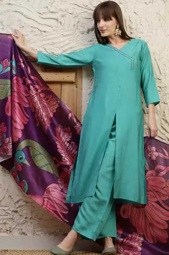 women floral regular thread work kurta with palazzos & with dupatta