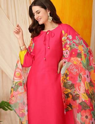 women floral regular kurta with trousers & with dupatta 3