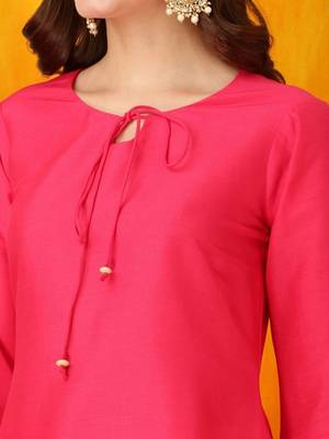 women floral regular kurta with trousers & with dupatta 5