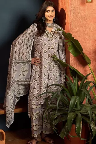 women floral printed regular zardozi  cotton kurta with palazzos & with dupatta