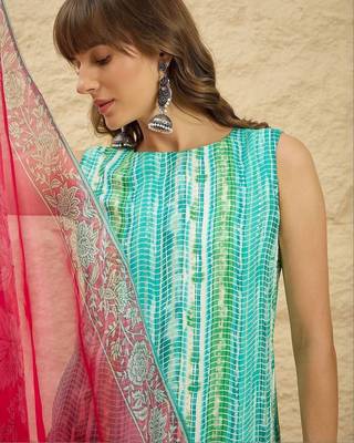 women dyed regular kurta with palazzos & with dupatta 6