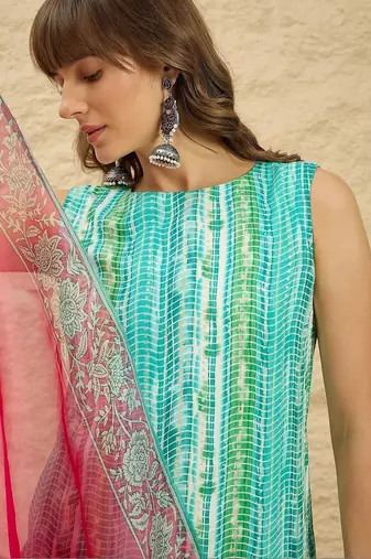 women dyed regular kurta with palazzos & with dupatta