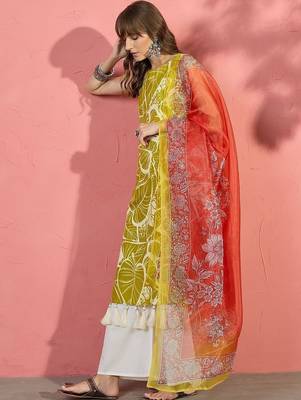 women floral printed regular kurta with palazzos & with dupatta 3