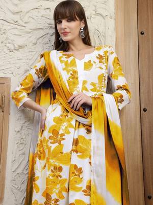 women floral printed regular  cotton kurta with trousers & with dupatta 2
