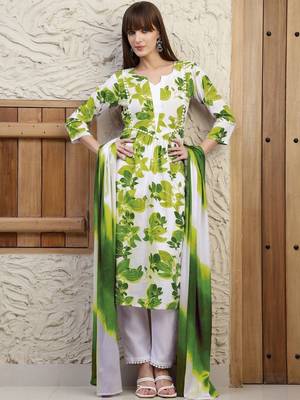 women floral printed regular  cotton kurta with trousers & with dupatta 3
