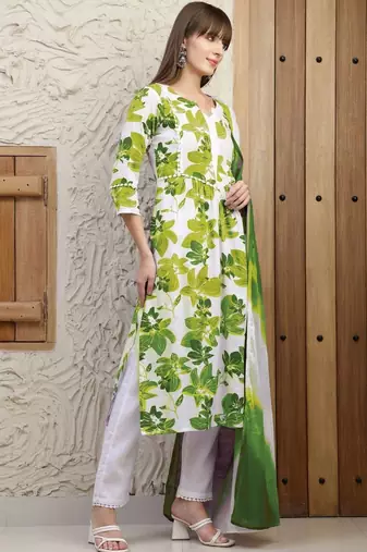 women floral printed regular  cotton kurta with trousers & with dupatta