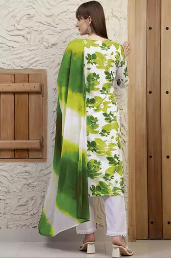 women floral printed regular  cotton kurta with trousers & with dupatta