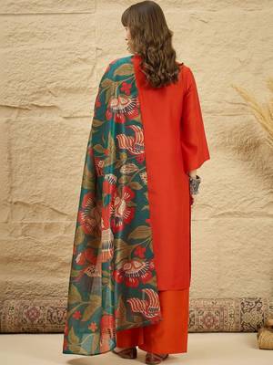 women regular thread work kurta with palazzos & with dupatta 4