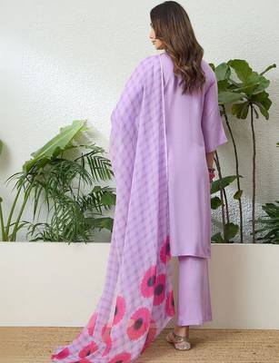 women ethnic motifs embroidered regular thread work kurta with trousers & with dupatta 4